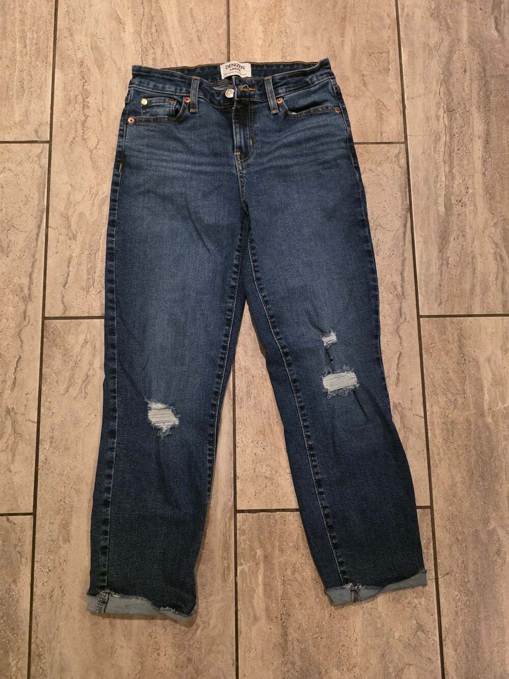 Levi's Denizen Mid Rise Boyfriend Jeans in Medium Wash, Size 26
